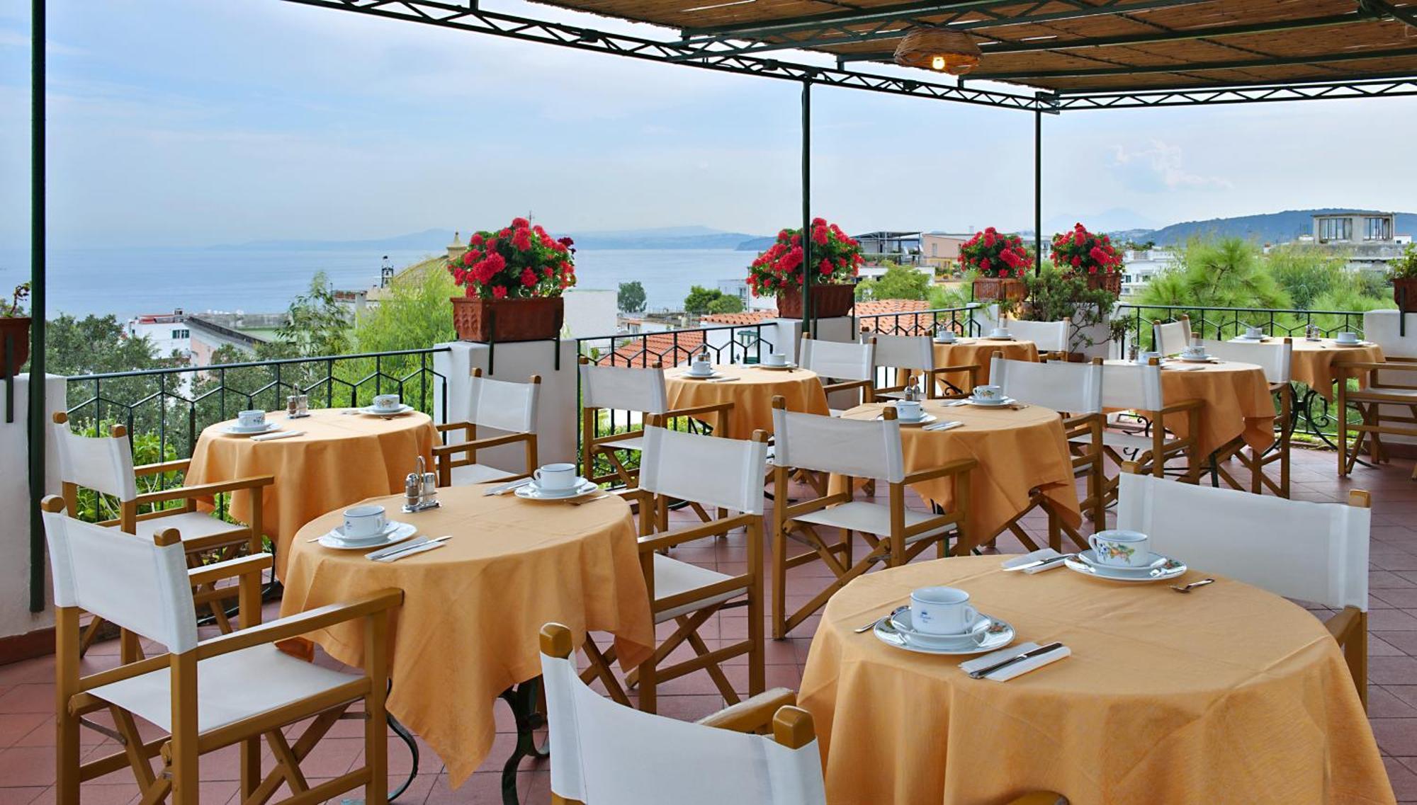 Hotel La Villarosa Terme Isquia Habitación foto
