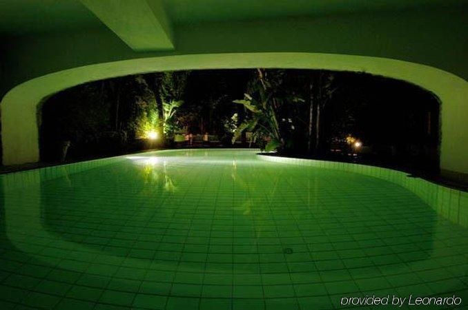 Hotel La Villarosa Terme Isquia Facilidades foto